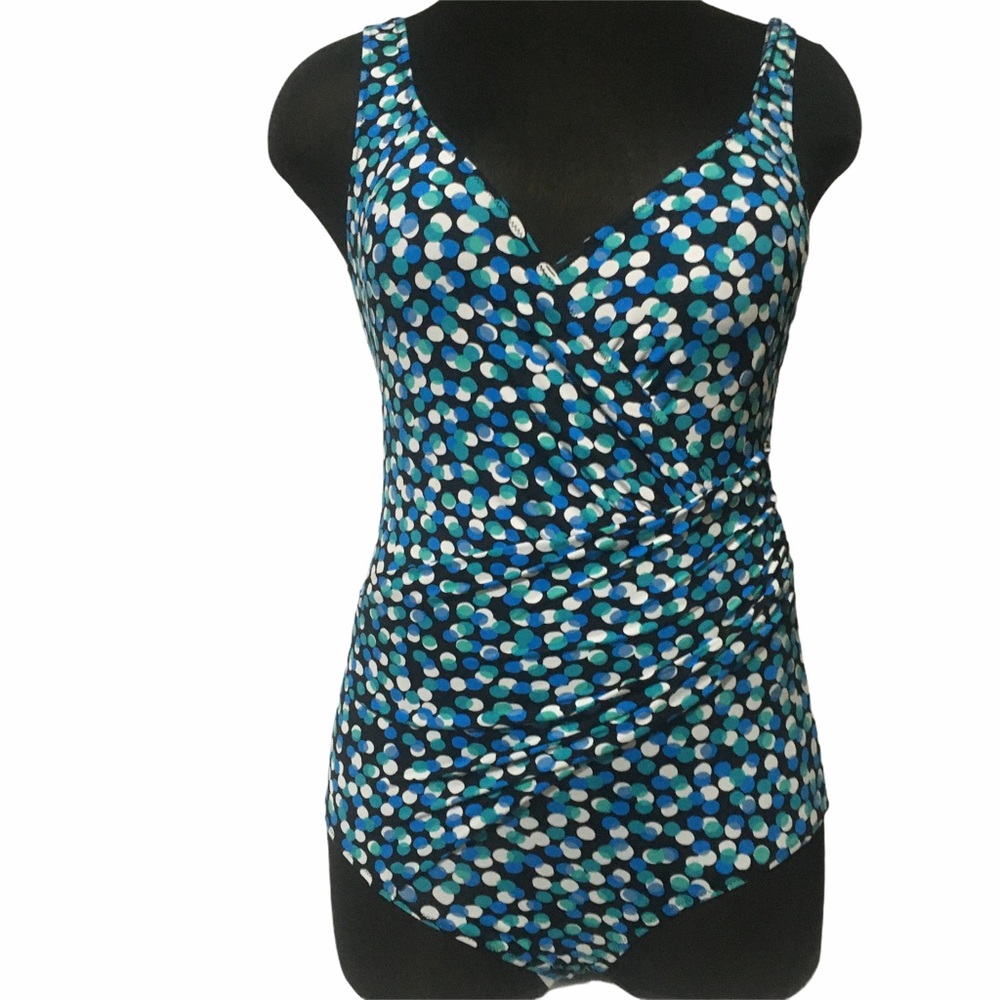 Seekers Essentials swimsuit size XL